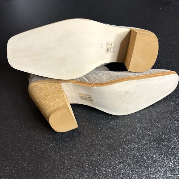 Jeffrey Campbell Women's Rosee Bootie Taupe Suede Pull On Ankle Boot Size 8 1/2​ - Picture 8 of 12